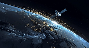 Гибридные сети, интернет в воздухе и задачи для ИИ: перспективные тренды в отрасли космической связи